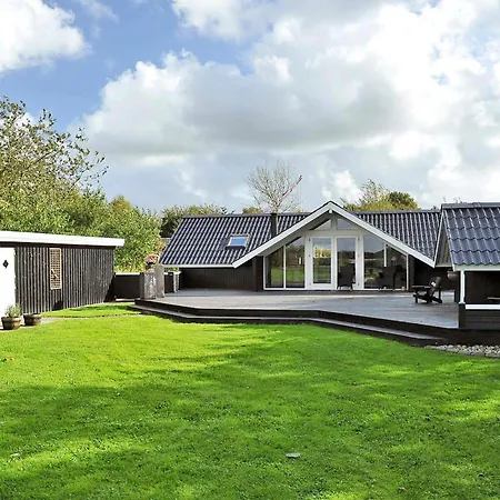 Holiday home 4 Star In